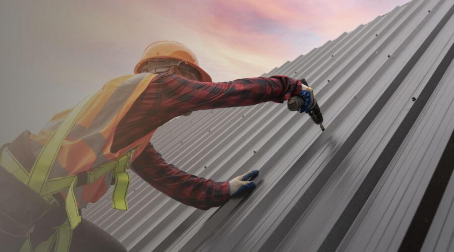 Professional gutter cleaning in Mount Berry, GA